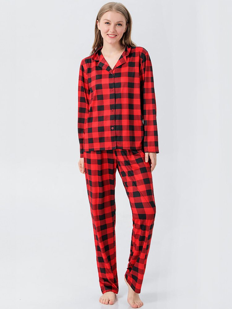 family-christmas-pajamas.jpg