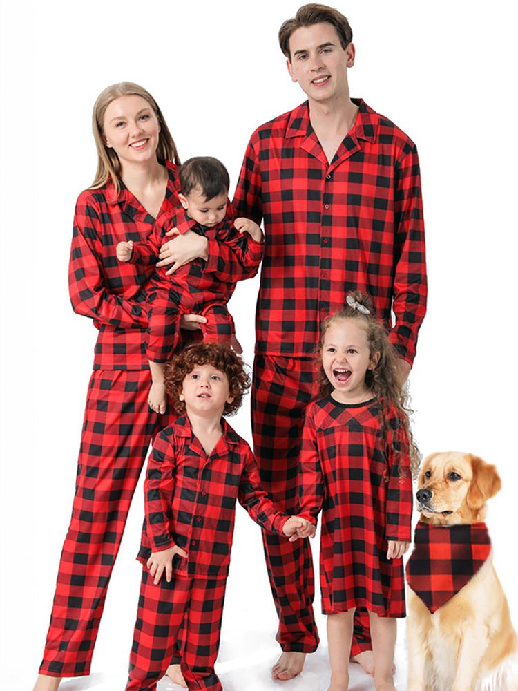 family-christmas-pajamas.jpg