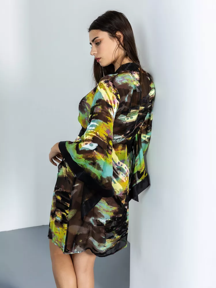 patterned-robe