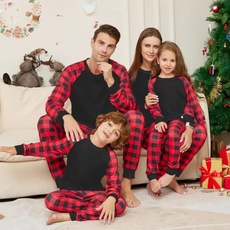 CHINEE-Customize-Pattern-Two-Pieces-Red-Plaid-Christmas-Sleepwear-for-Family-Holiday-Party-Family-Pajamas-Matching-Set