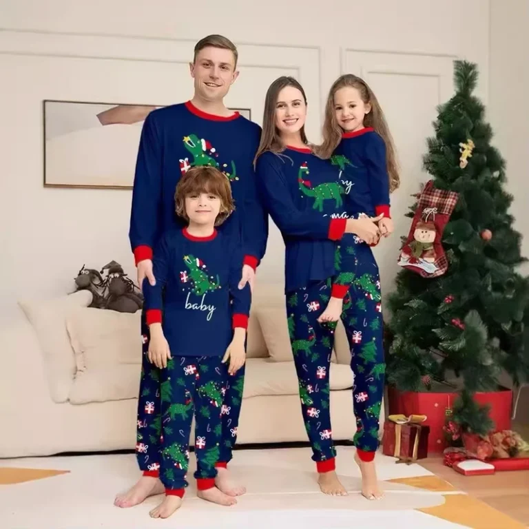 CHINEE-European-and-American-Parent-Child-Home-Clothes-Christmas-Day-Photo-Full-Home-Decoration-Car-Letter-Printed-Pajama-Set