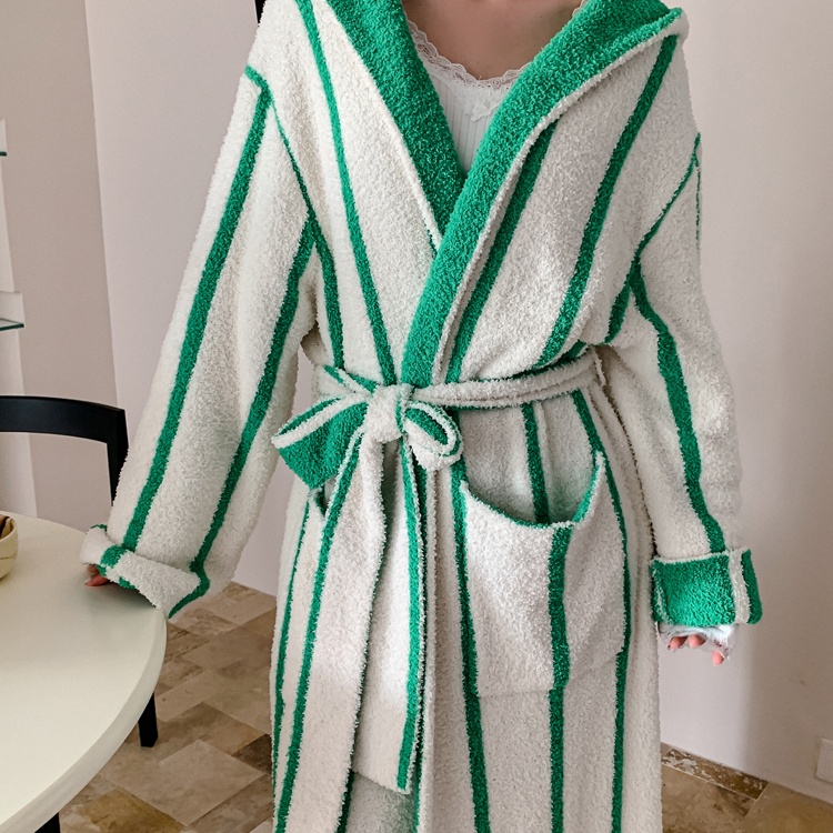 CHINEE Home Winter Coral Fleece Luxury Bathrobe Custom Logo Soft Warm Unisex Comfortable Blue Striped Hat Bathrobe