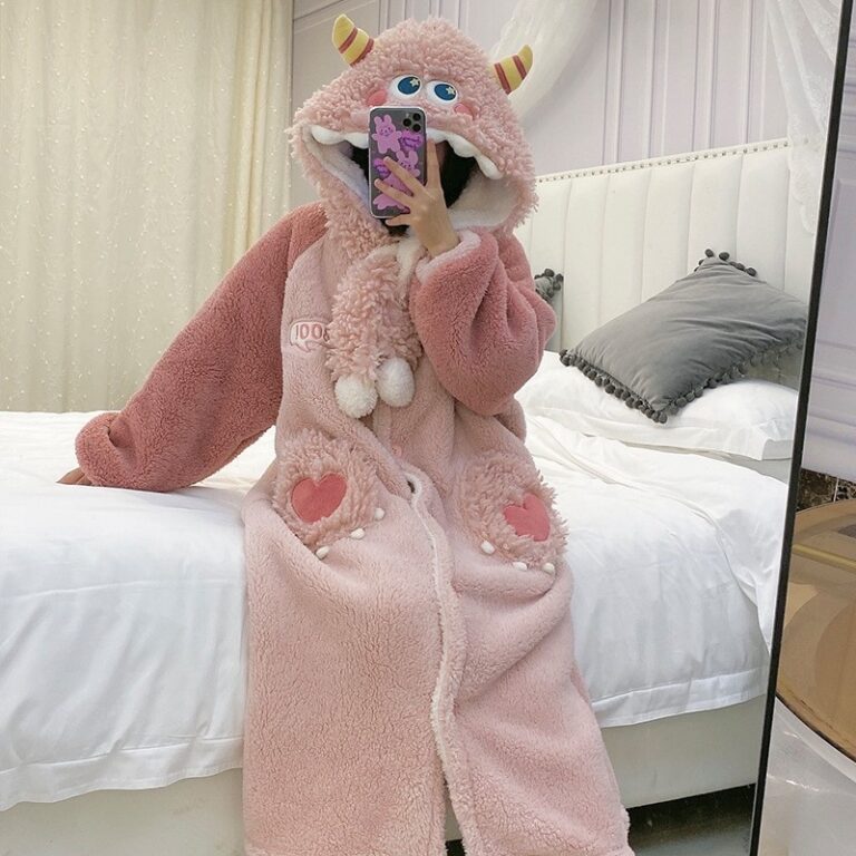 CHINEE-Little-Monster-Coral-Fleece-Polyester-Thickened-Hooded-Robe-for-Women-Cute-Cartoon-Long-Flannel-Bathrobe-Warmth-Comfort-for