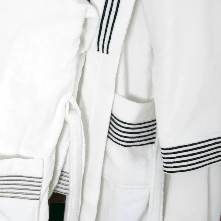 CHINEE-Luxury-100-Cotton-Bathrobe-with-Embroidered-Lines-High-Quality-Comfort-for-Home-Hotels-Spas-Private-Label-1