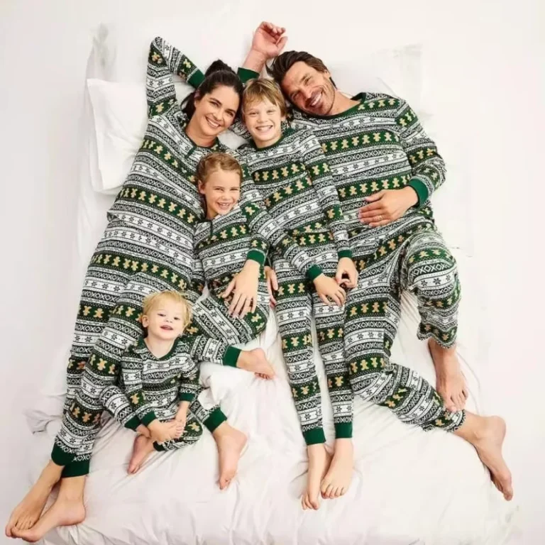 CHINEE-New-Arrivals-Green-Matching-Pajama-Set-Christmas-Family-Holiday-Long-Sleeve-Gingerbread-Large-Size-Women-Sleepwear