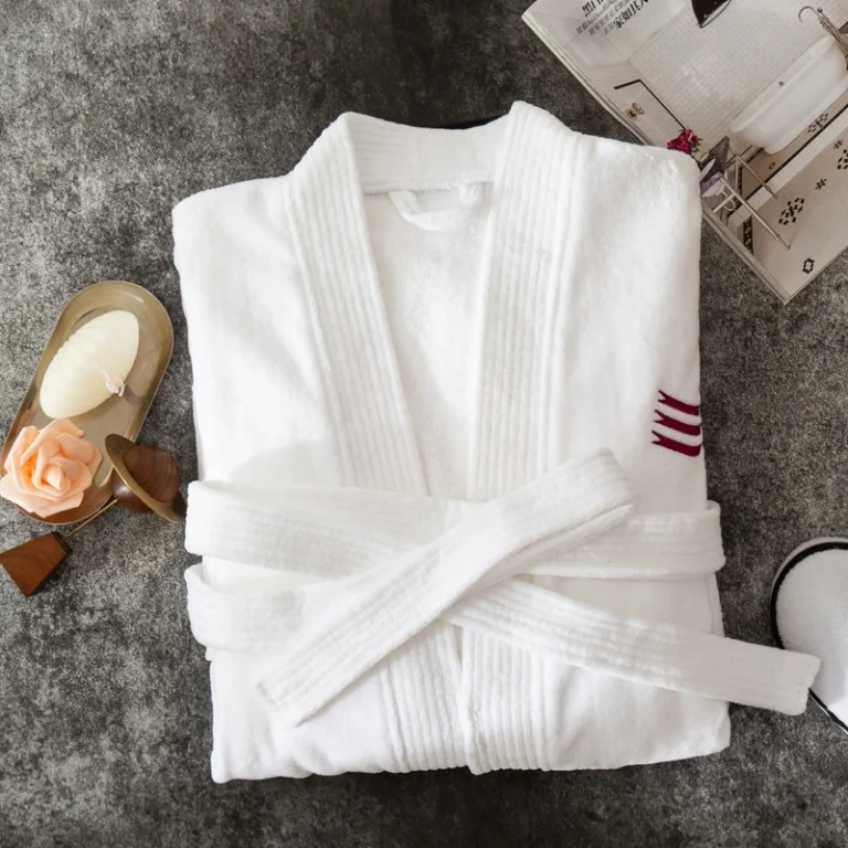 CHINEE Professional Customization Cotton White Thick Waffle Winter Women's Luxury Night Bathrobe Quick Dry V Neck Long Sleeves