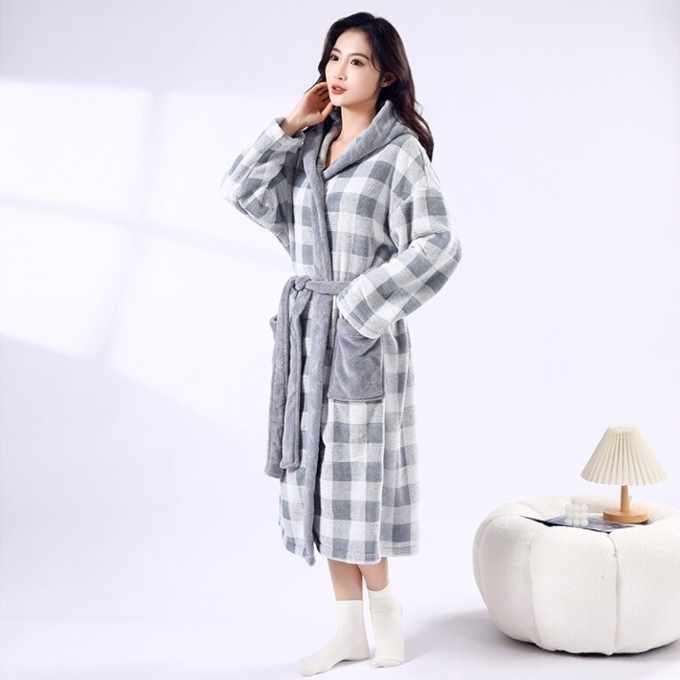 CHINEE-Warehouse-Soft-Winter-Plush-Bath-Robe-Hooded-Adult-Polyester-Oversize-Flannel-Long-Bathrobe-Woman-Sleepwear
