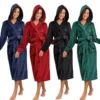 CHINEE Whosale Custom Thickened Flanne Robe and Lengthened Warm Hooded Bathrobe
