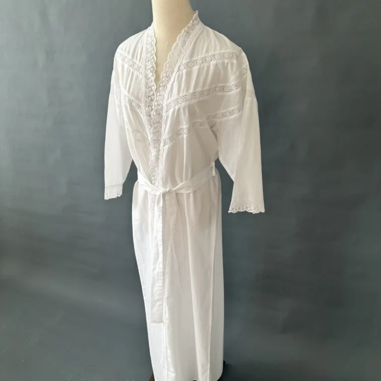 100-Cotton-White-Lace-Robe-with-Embroidery