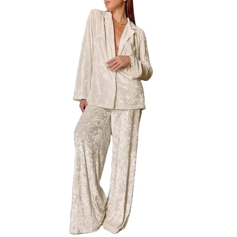Autumn-and-Winter-Gold-Diamond-Velvet-Pajamas-Long-Sleeve-Trousers-Two-piece-Warm-Padded-Velvet-Womens-Pajamas-Set