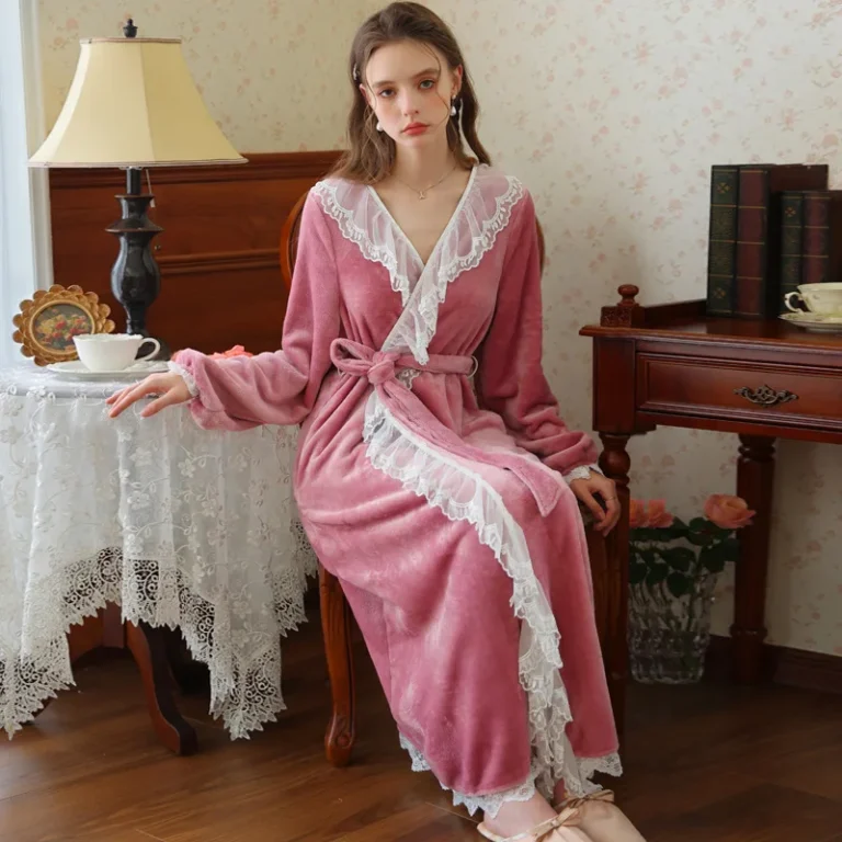 Autumn-and-Winter-Sexy-Lace-Robe-Fleece-Pajamas-Womens-Palace-Style-Vintage-Long-Length-Thickened-Warmth-Keeping-Home-Clothing