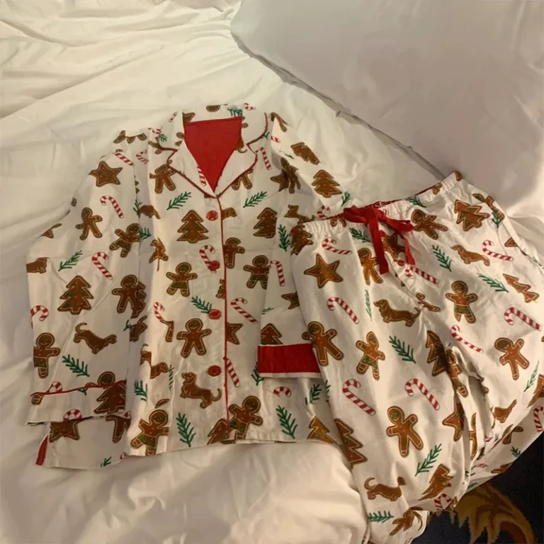 Custom-Casual-Christmas-Womens-Pyjamas-and-Sleepwear-Family-Thin-2-Piece-Long-Sleeved-Matching-Christmas-Pajama-Set-Women