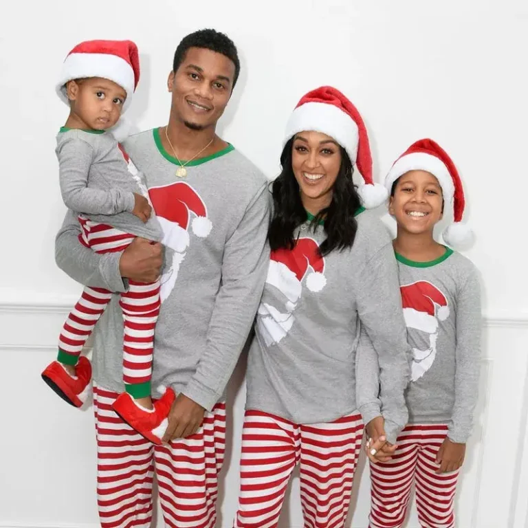Customized-Holiday-Family-Matching-Pajamas-Red-White-Striped-Pants-Santa-Long-Sleeve-Loungewear-Set-for-Adult-Summer-Breathable
