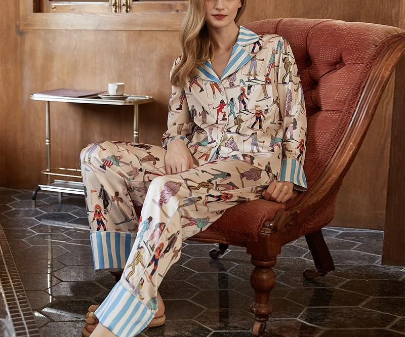 Customized Soft Bamboo Pajamas Sets Adult Pajama Set Smooth Hand Feel Women V Neck Pajamas Sleepwear For Ladies