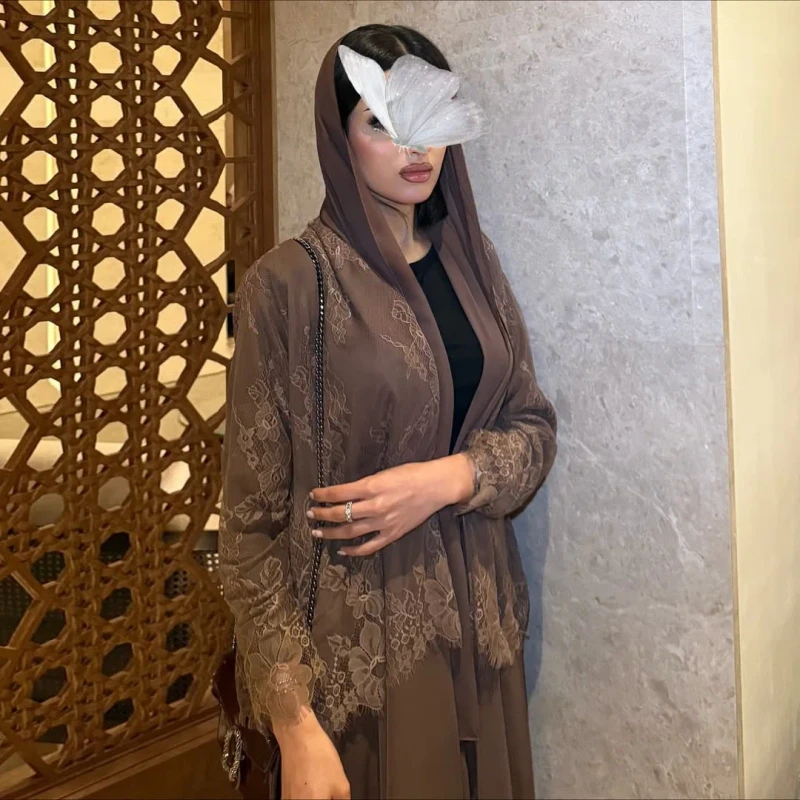 Elegant Muslim Women's Open Abaya Middle Eastern Maxi Cardigan Arabic Fashion Pleated Robe with Floral Lace