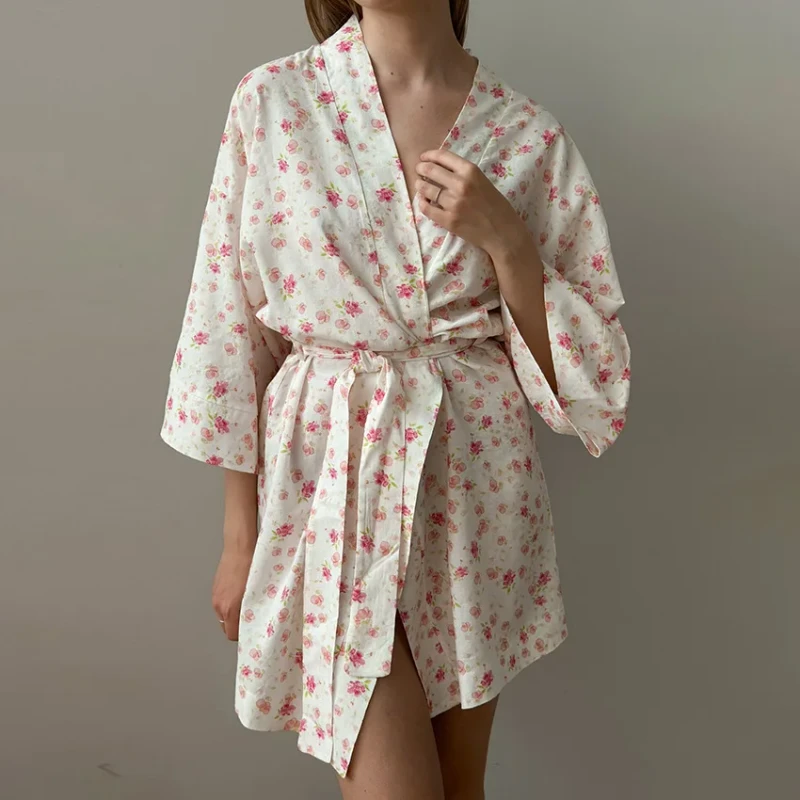 Floral Printed Breathable Elastic Waist Loose Women's Bathrobe Pajamas High Quality Robe