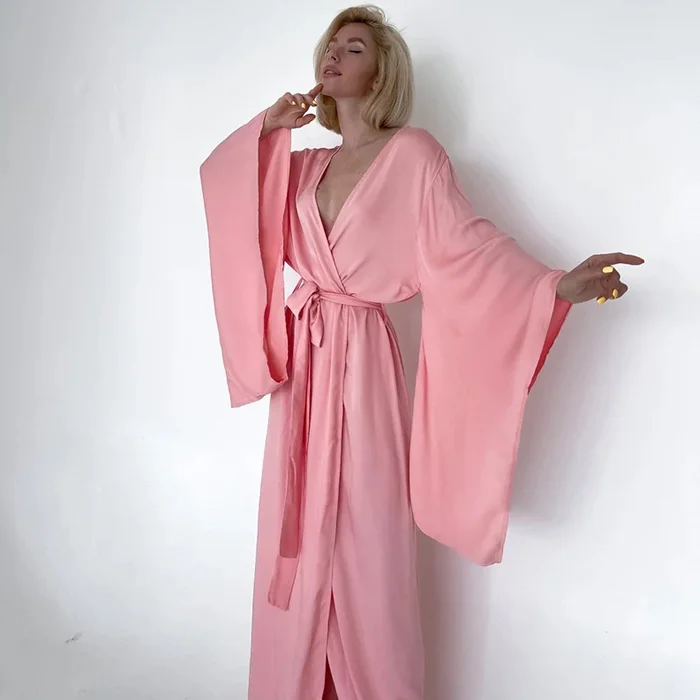 Home Durable Bath Robe With Embroidery Luxury Hotel Satin Bathrobe