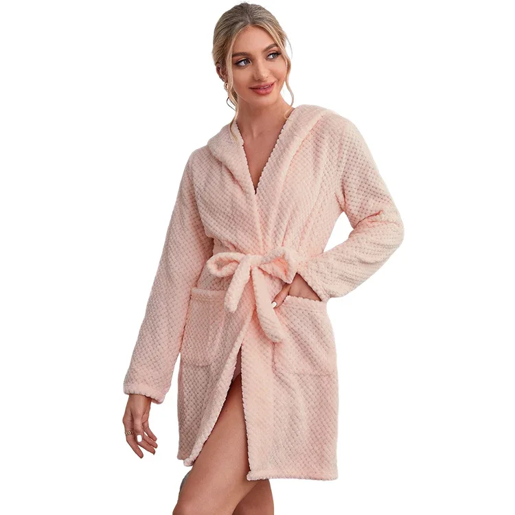 Long Warm Bathrobe Flannel Thermal Hooded Robes Women 100% Polyester Flannel Fleece Sherpa Shaggy Women's Robe