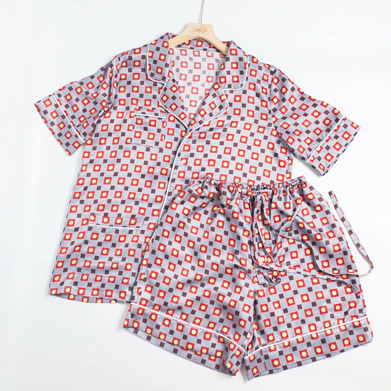 Men's Checkered Print Pajama Set Silk Modal Short Sleeve Shirt and Shorts Soft Breathable Sleepwear for Night