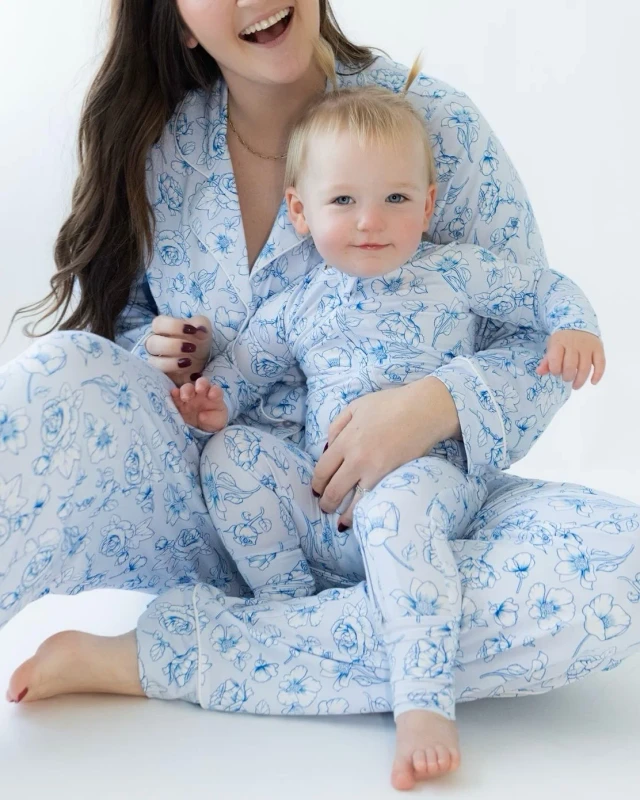 Mommy-and-Me-Matching-Pajamas-Set-Blue-Floral-Print-Long-Sleeve-Button-Down-Sleepwear-for-Mother-and-Baby