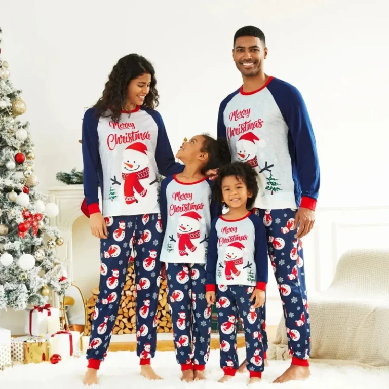New-Year-Ready-to-Ship-Matching-Christmas-Pajamas-for-Family-Santa-Claus-3XL-4XL-Merry-Christmas-Family-Pajamas