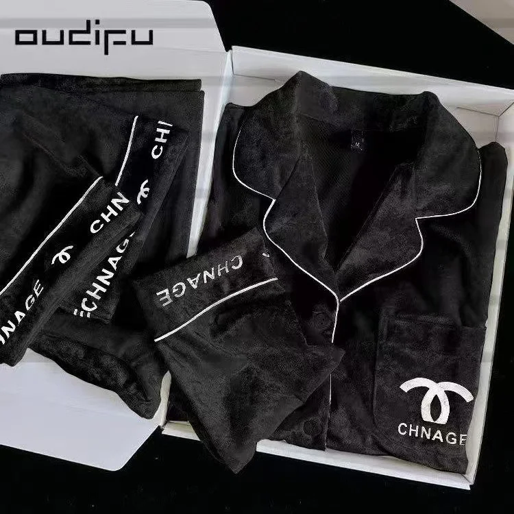 ODM Autumn and Winter Women's Pajamas Two piece Set Including Long sleeved Shirt and Pants Cardigan Fashionable Home Clothing