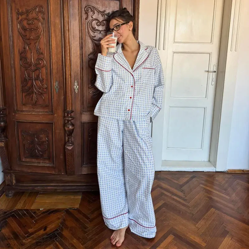 OEM Women's Fashion Loungwear Full Sleeve 100%Cotton Pajamas Soft Plaid Gingham Nightwear with Piping for Spring Loungewear