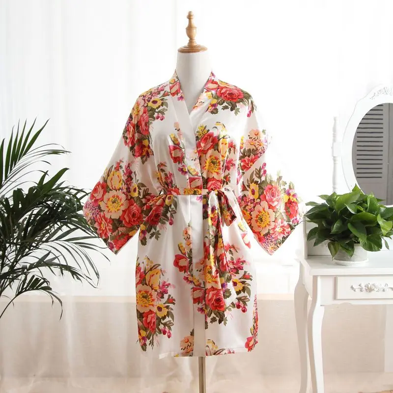 Spring and Summer Pajamas Woman Robe Polyester Satin Silk Women Bath Robe
