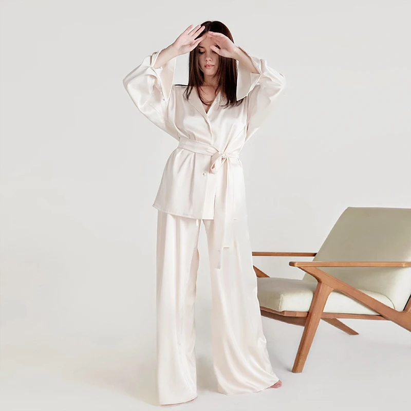 Two-Piece Women's Oversize Pj Set Long Sleeve Silk Pajamas