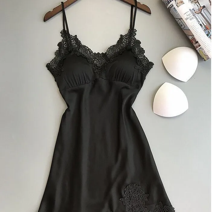Women Satin Short Nightwear Set Printed Lace Trim Silk Feel Knit Sleepwear OEM Supplier