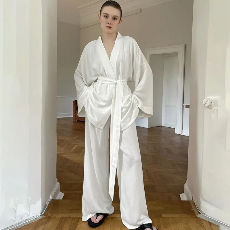 Women and Men's Winter Thermal Woven Combo Pajamas Set Casual White Long-sleeved Trousers Sleeping Wear Sexy