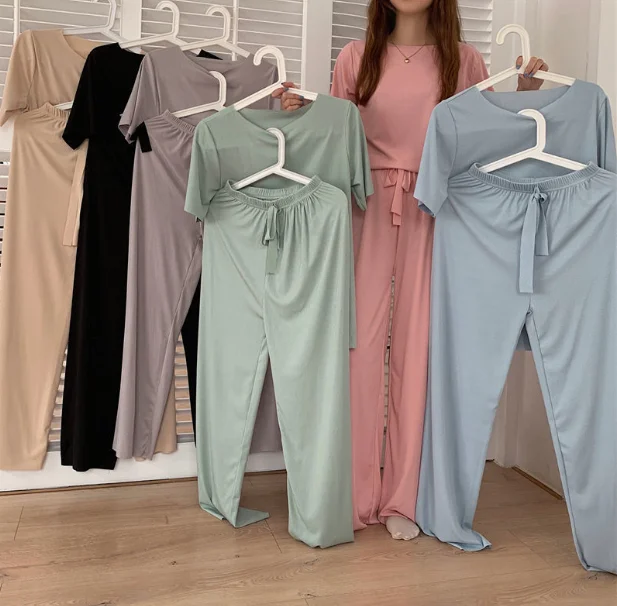 Women's Summer Elastic Waist Pajama Pants with Knee Length Pattern