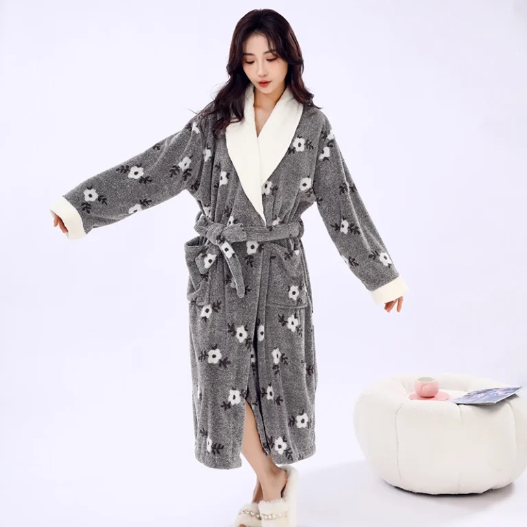 Womens-Winter-Fleece-Bathrobe-Plus-Size-Knee-Length-Warm-Bubble-Robe-Front-Logo-Design-Turn-down-Collar-Breathable-Soft-Long