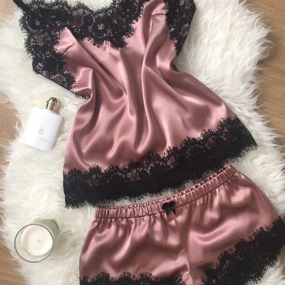 Yicheng-Custom-Silk-Like-Pajamas-for-Women-Ladies-Designers-Sleepwear-Plus-Size-Nightwear-Satin-Polyester-Elegant-Lace